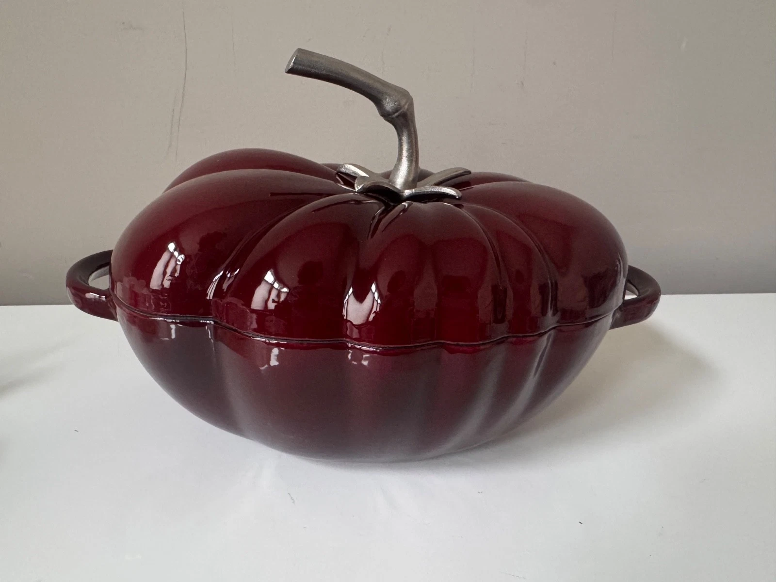 Enameled Cast Iron Dutch Oven; Safe to 500°F, Bake Bread/Soups/Stews - 2.5 Qt