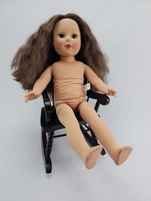 Madame Alexander 2013 Doll 18