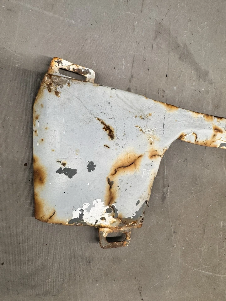 Pontiac GTO 1970 1971 Lemans Tempest trasero cenefa inferior parachoques Le Mans Foto 2 de 4