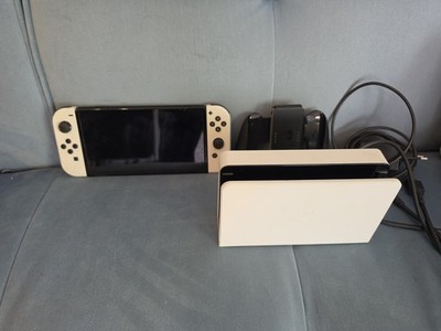 Nintendo Switch OLED-Modell HEG-001 64GB Handheld-Spielekonsole - Weiß