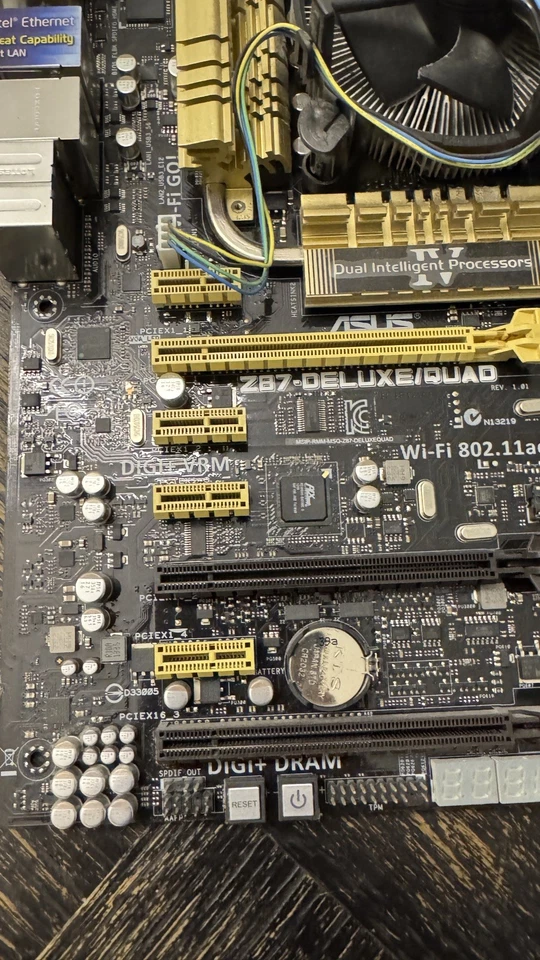 ASUS Z87-DELUXE QUAD LGA 1150 Intel Z87 USB3.0 DDR3 HDMI - Image 4 of 4