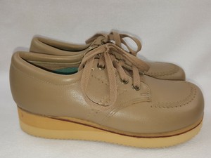 size 6 wide womens shoes