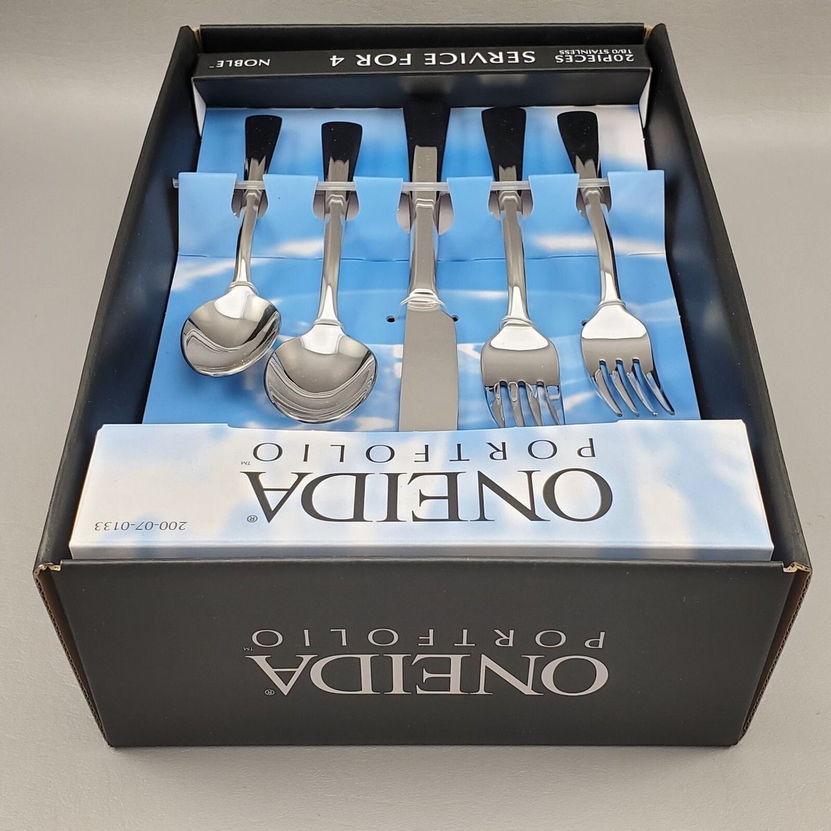 Oneida Noble 20 Piece Flatware 18/0 Stainless Steel Service for 4