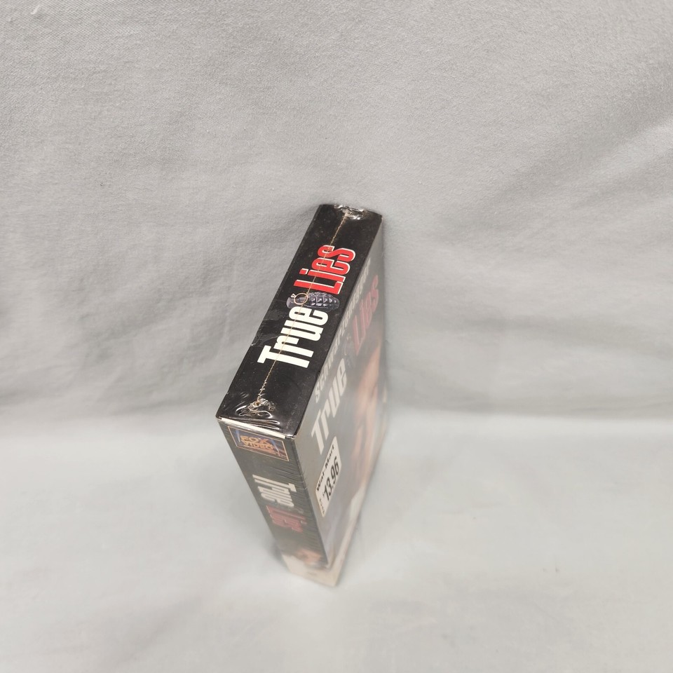 True Lies SEALED VHS 1995 Arnold Schwarzenegger & Jamie Lee Curtis ...