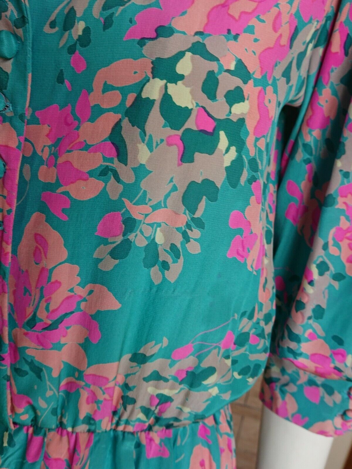 Vintage Women Silk Dress Handmade Floral Print Pu… - image 4