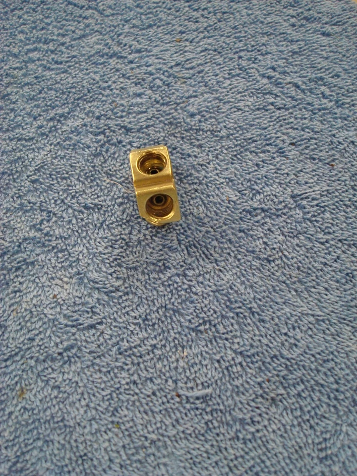 Válvula de bloque de distribución de freno de tambor Mercury Comet 1964 original Foto 3 de 3