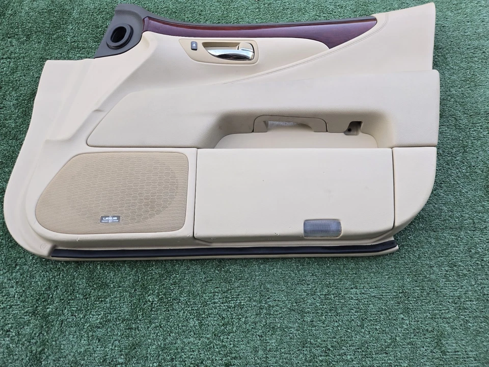 07-09 Lexus LS460 Panel de puerta interior del lado del pasajero delantero derecho beige OEM 2007 Foto 3 de 4