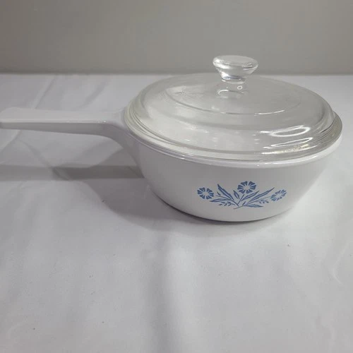 Vintage Corning Ware Blue Cornflower P-81-B 1 PINT Dish with Pyrex Lid P-81-C