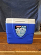 Vintage Coleman 9 QT Personal Cooler Lunchbox Blue and White Model 6209