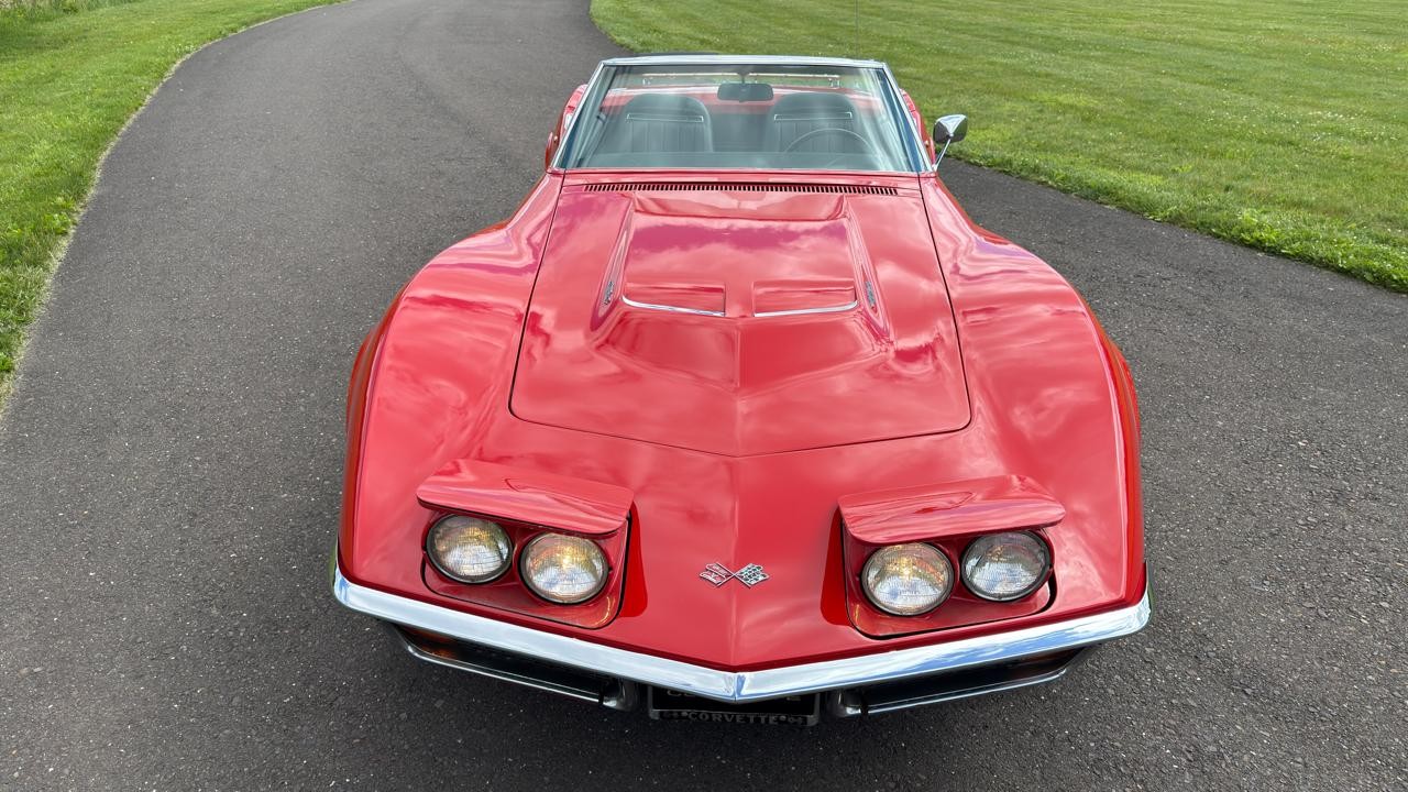 1972 Red Chevrolet Corvette   | C3 Corvette Photo 9