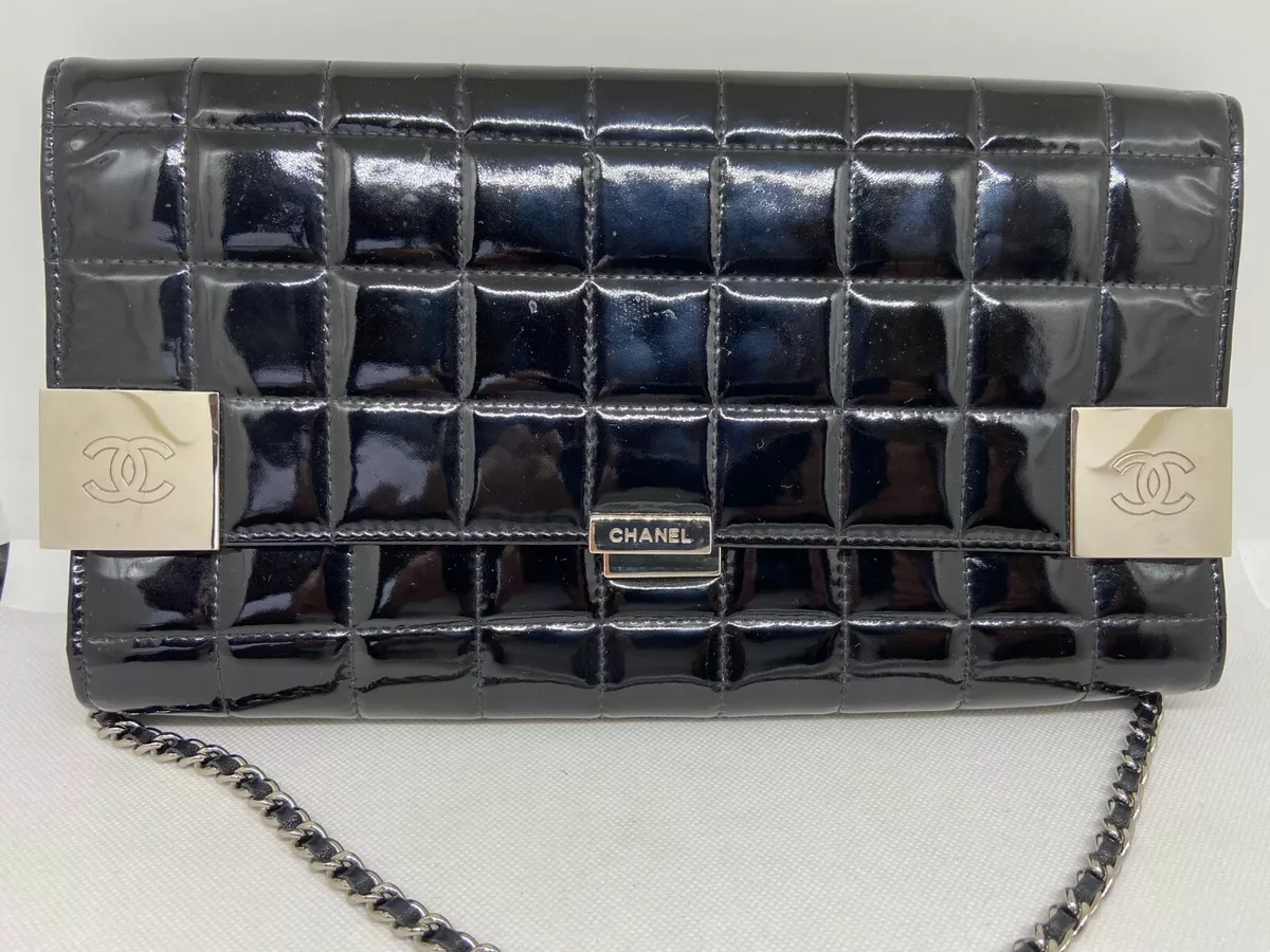 Pre-owned Chanel Leather Clutch Bag In Black