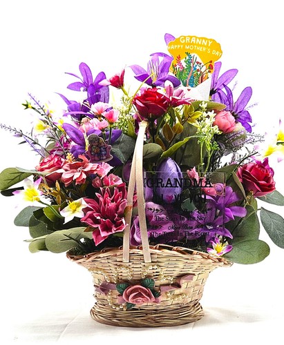 I Love You Grandma Floral Arrangement in Handle Basket - Mother's Day Gift - Picture 8 of 13