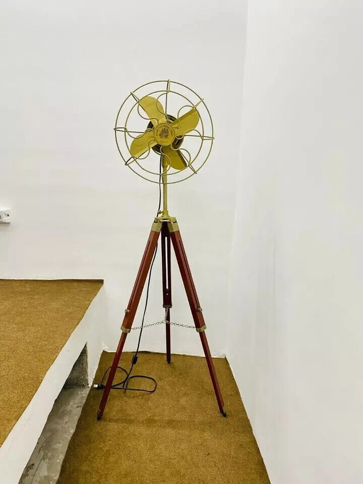 Ventilador de piso trípode antiguo estándar hecho a mano con aspecto moderno de madera ajustable Foto 3 de 4