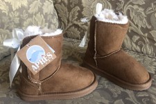APR S By LAMO BOW BOOTS Chestnut Child Girl Winter Boots Size 7 CUTE