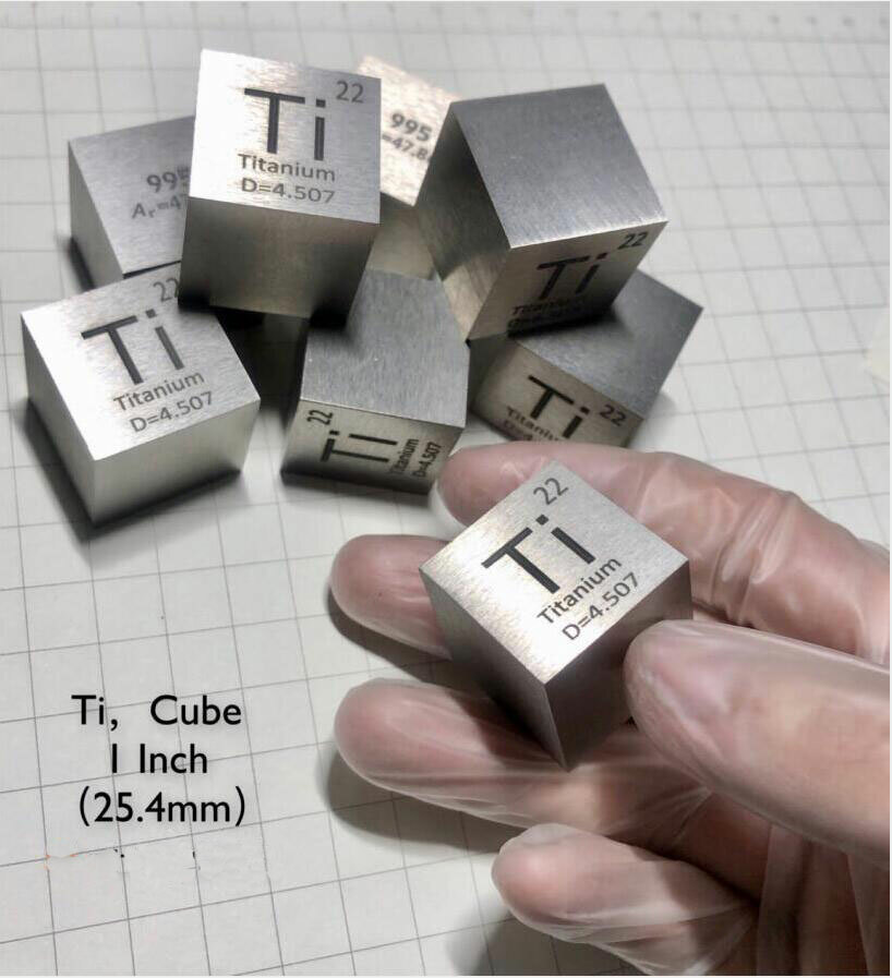 KUBRICK TMT Cube 非売品 1055004837137076_01_5228.jpeg