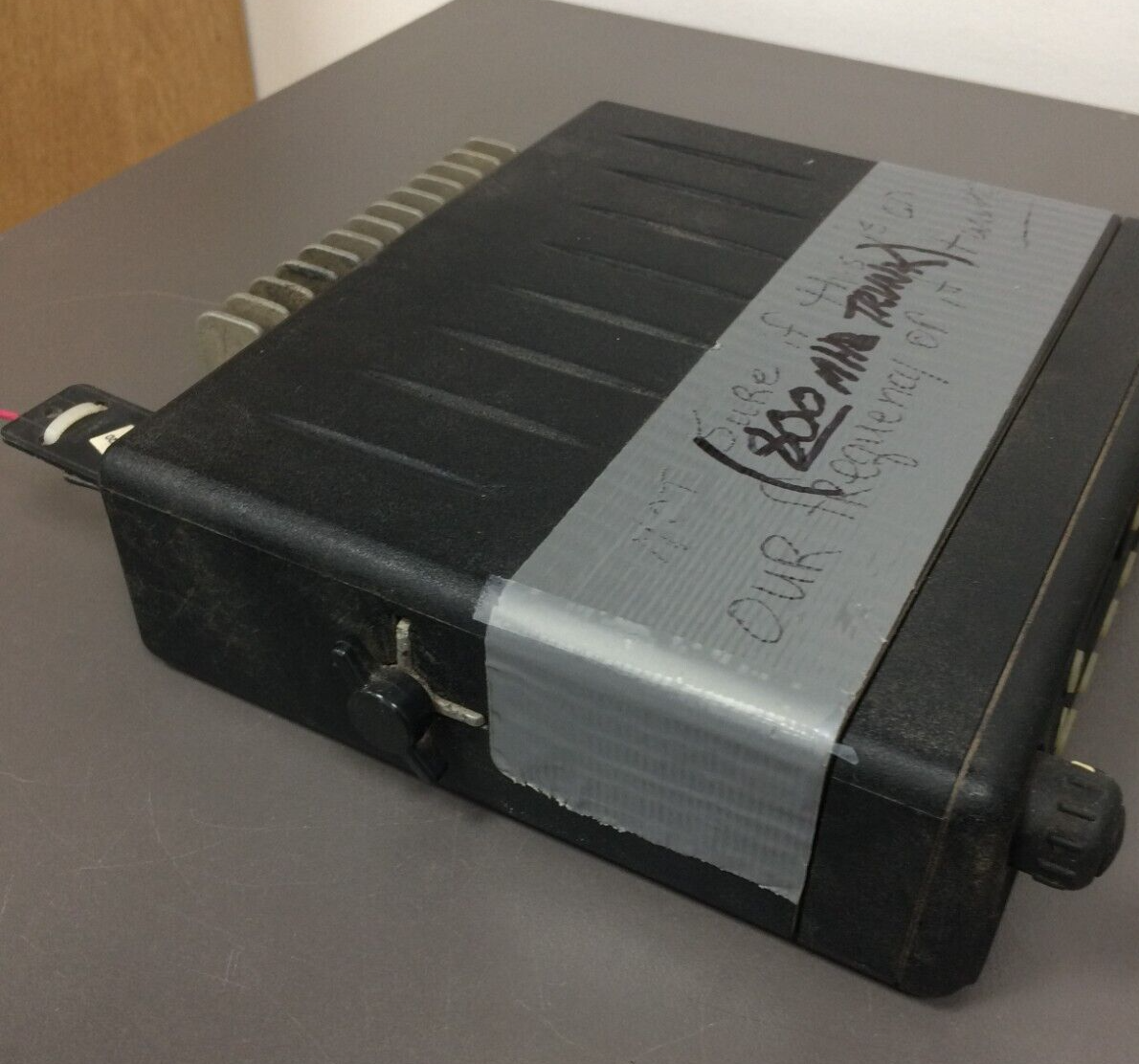 MOTOROLA GTX 800 MHz Radio, Model: M11UGD6CB1AN, Model # PARTS