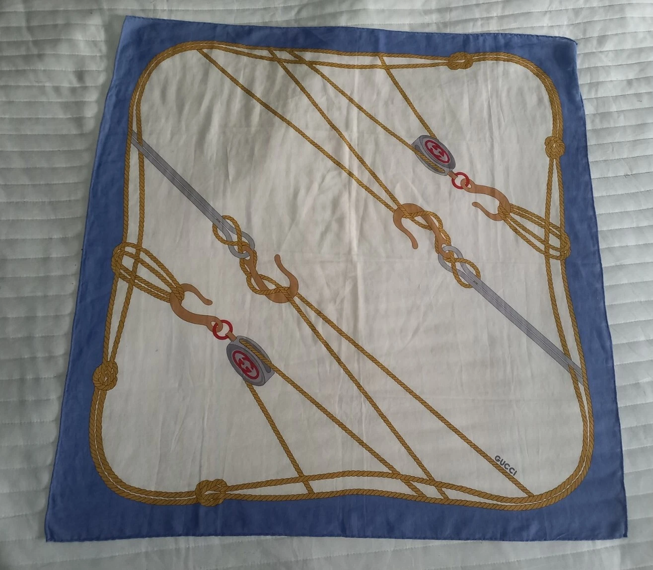 Foulard Gucci Coton, Scarf Gucci 67 CM× 68 CM