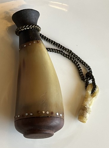 Afrikanisches Horn und Holz Schnupftabakflasche mit Stopfen und Kette - KAMBA, KENIA, MASAI? - Bild 7 von 7