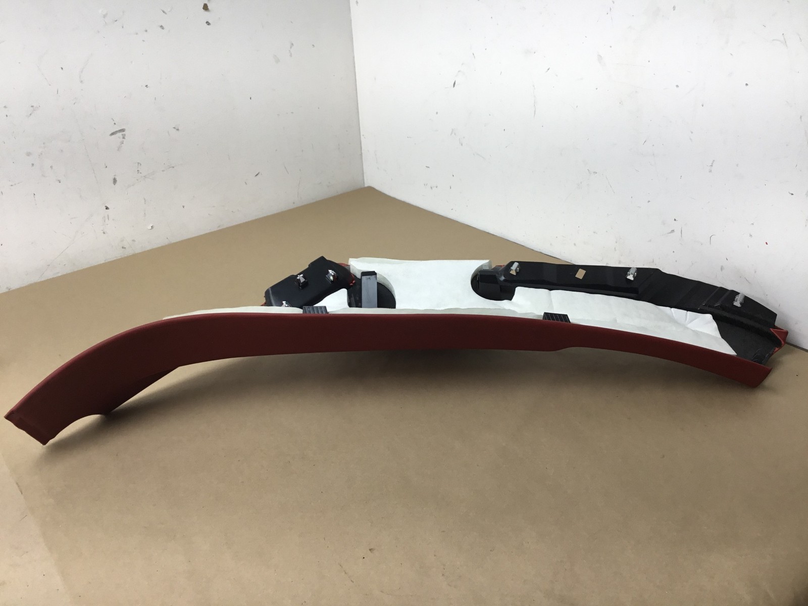 Bentley Bentayga 2019 V8 Rear Right Lower C Pillar Trim Panel Cover 16-20 :M