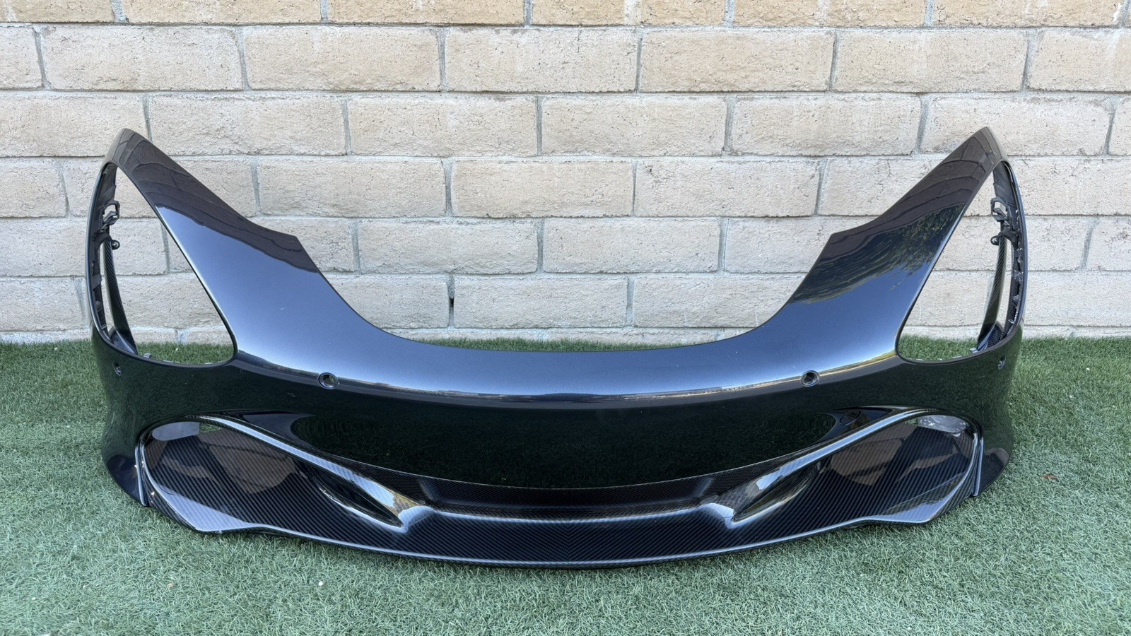 McLaren 720S Front Bumper