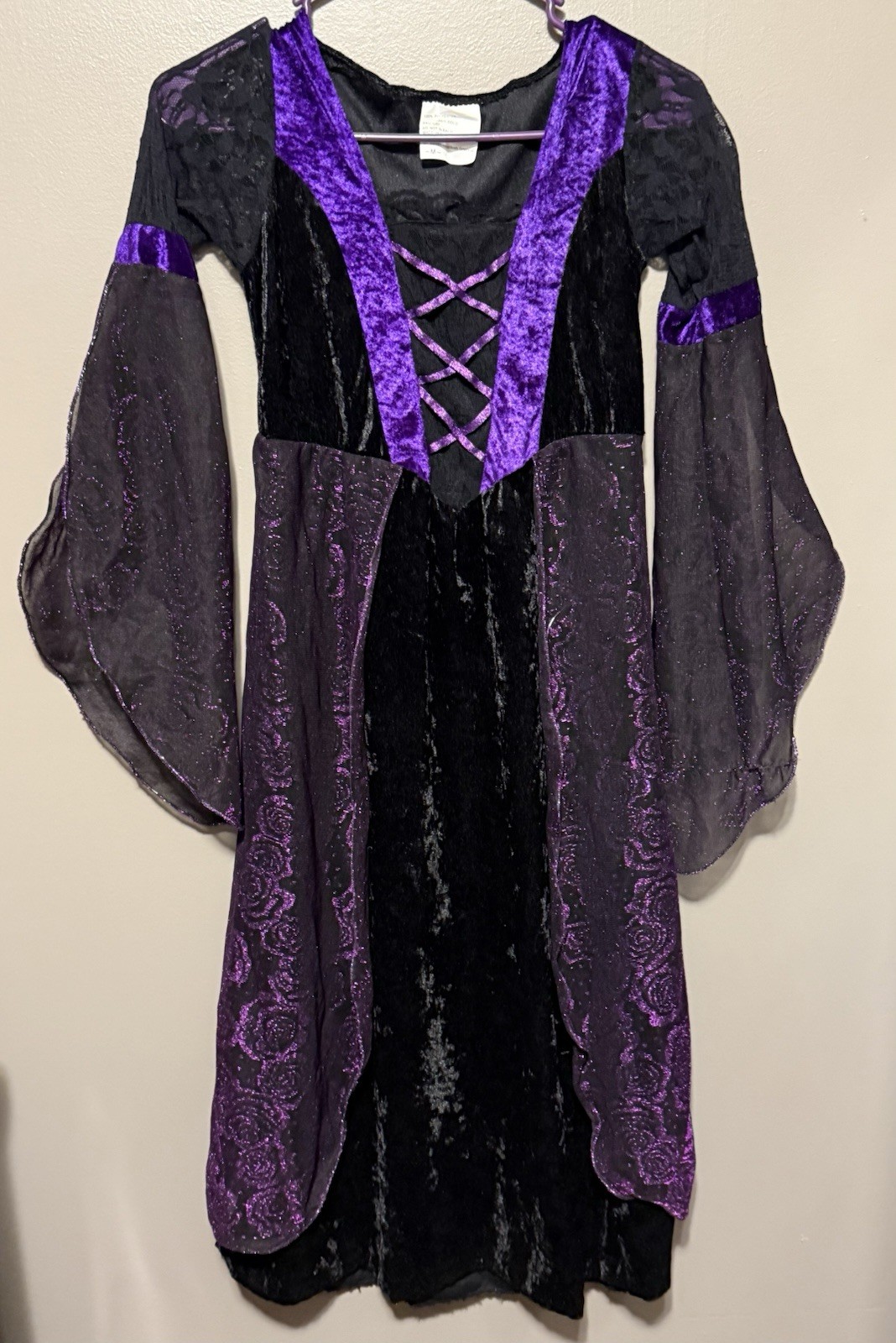 Picture 1 of 4