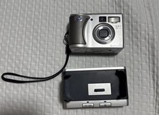 HP Photosmart 935 5.3MP Digital Camera 3x Optical Zoom & DOCK NOT TEST NoCHARGER