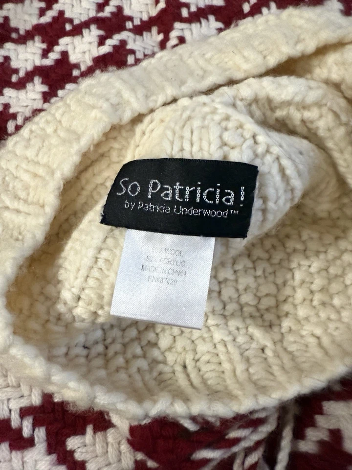 Шерстяной шарф с бахромой Banana Republic бордовый и цвета слоновой кости, набор шерстяных шляп So Patricia - Изображение 4 из 4