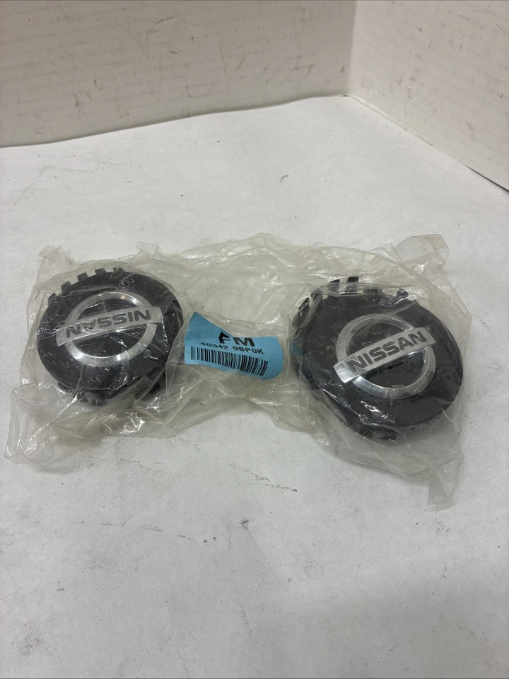 Juego de 4 Tapacubos Centrales NEGROS para Nissan 40342 Foto 2 de 2