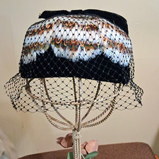 Women&rsquo;s Black Feather Mesh Fascinator Headpiece, One Size Classic Solid