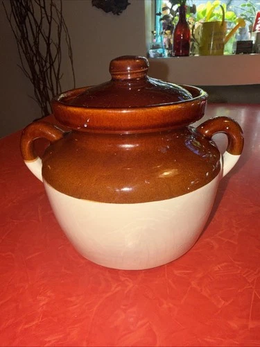 Vintage 8.5 Inch Mccoy Bean Pot Made In USA Produced Between 1968 to 1974