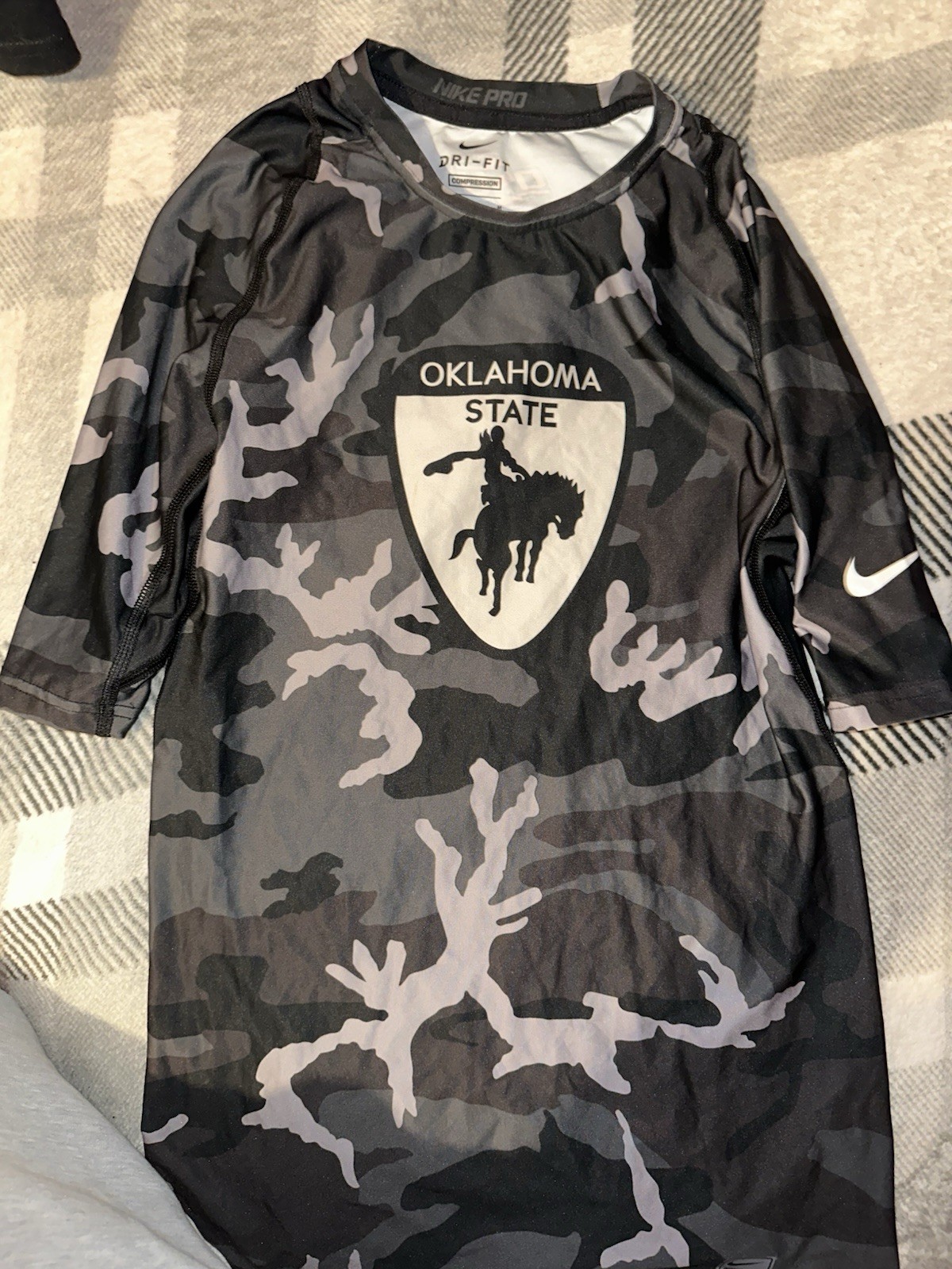 Nike Pro Dri-FIT Compression Shirt Oklahoma State Cowboys Black Gray Size M