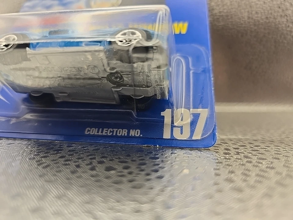 Corvette 1992 vintage Hot Wheels ventana dividida #197 (azul con base gris) 5 radios Foto 2 de 3