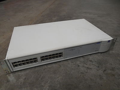 USED 3Com 1698-010-000-1.00 SuperStack II Switch 3300 24 Port Ethernet Hub