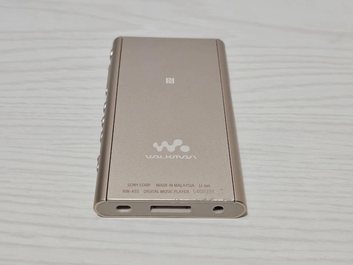 美品 SONY WALKMAN NW-A55 ペルーゴールド 充電ケーブル付き SONY WALKMAN NW-A55 ペルーゴールド 充電ケーブル付き Amazon