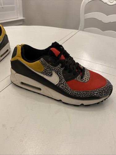 Nike Air Max 90 SE Safari Running Shoes Women 10 Black Red Sneakers DC9446-001 - Picture 8 of 14
