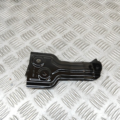 BMW X3 G01, F97 vorderster rechter Kotflügelhalter 7475802 2.0 Diesel 140KW 2017