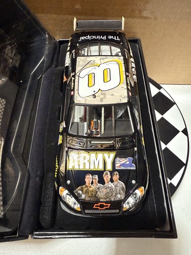 RARE* Mark Martin ELITE #5 ARMY SALUTE THE TROOPS 2008 COT 1/24 Nascar Diecast - Picture 8 of 12