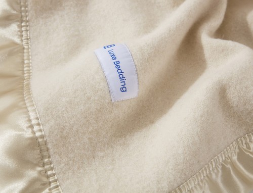 Luxe Bedding 400GSM Australian Fine Merino Wool Blanket Cream - Picture 8 of 9