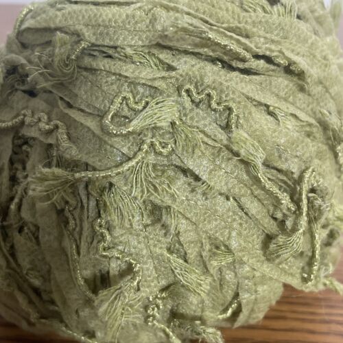 Moda-Dea Curious Ribbon Designer Yarn Skein Italy Color Meadow Sage Green 78 Yds - Picture 4 of 4
