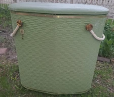 House of Fiske Retro Mid-Century Modern Laundry Hamper