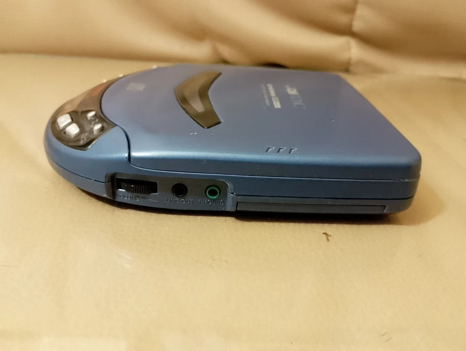 Clatronic CDP 357 Discman  tragbarer CD Player für ERSATZTEILE - Bild 3 von 4