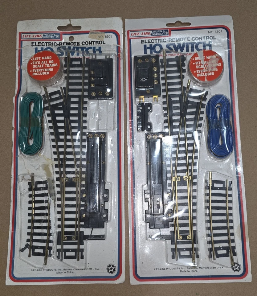 Lote de secciones de pista a escala HO Bachmann, paquete de alimentación e interruptores.  Vintage 1986 Foto 3 de 3