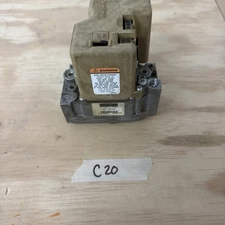 Honeywell SV9501M2528 Furnace Smart Gas Valve 24 V 50/60 Hz used #G273