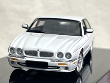 B3 AUTOart Jaguar XJR 1/43 53602 Jaguar Autoart White Mini Car