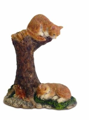 Miniature Cat Figurine, A Cat who is  Ready to Pounce