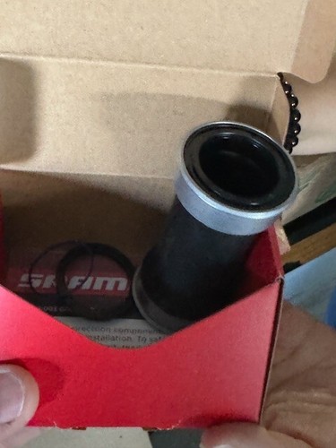 SRAM Dub PressFit B Staffa inferiore - Foto 3 di 4