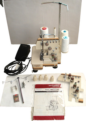 Super Rare Beauty Vintage NEW HOME KNITLOCK Model 743 4 Thread Overlock + Extras