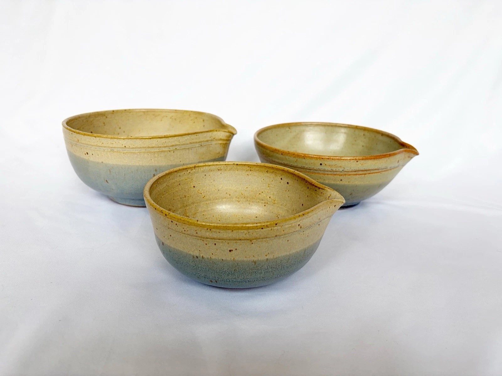 Three Artisan Pottery Nesting Batter/Mixing Bowls Pour Spout