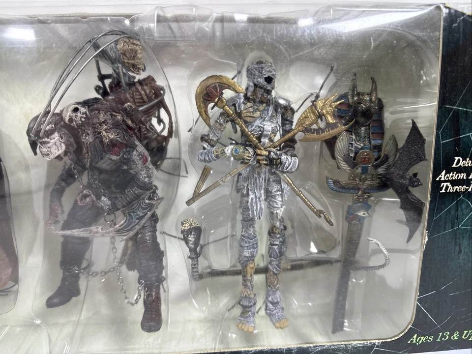 Paquete de 3 figuras de iconos de terror de McFarlane's Monsters Foto 3 de 4
