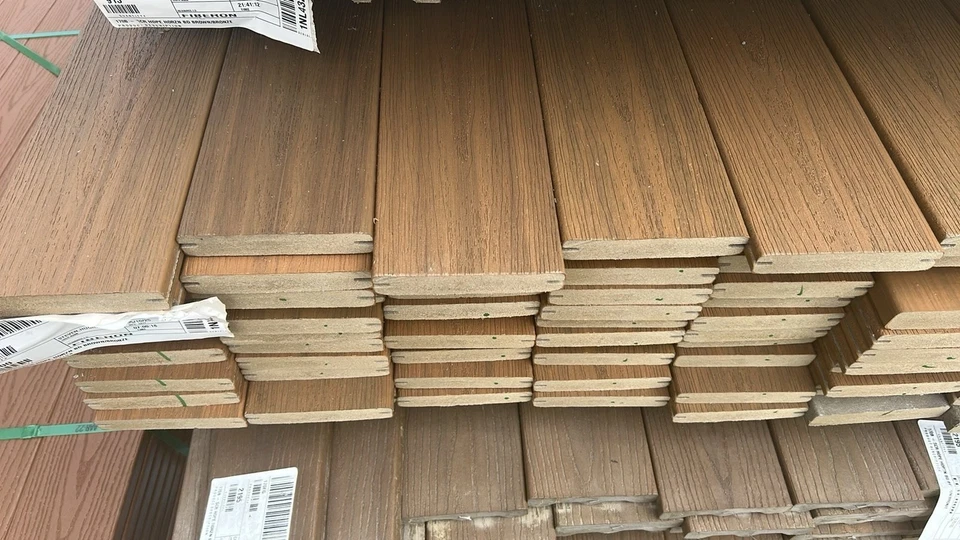 $1.40 a pie lineal cubierta compuesta Foto 3 de 4